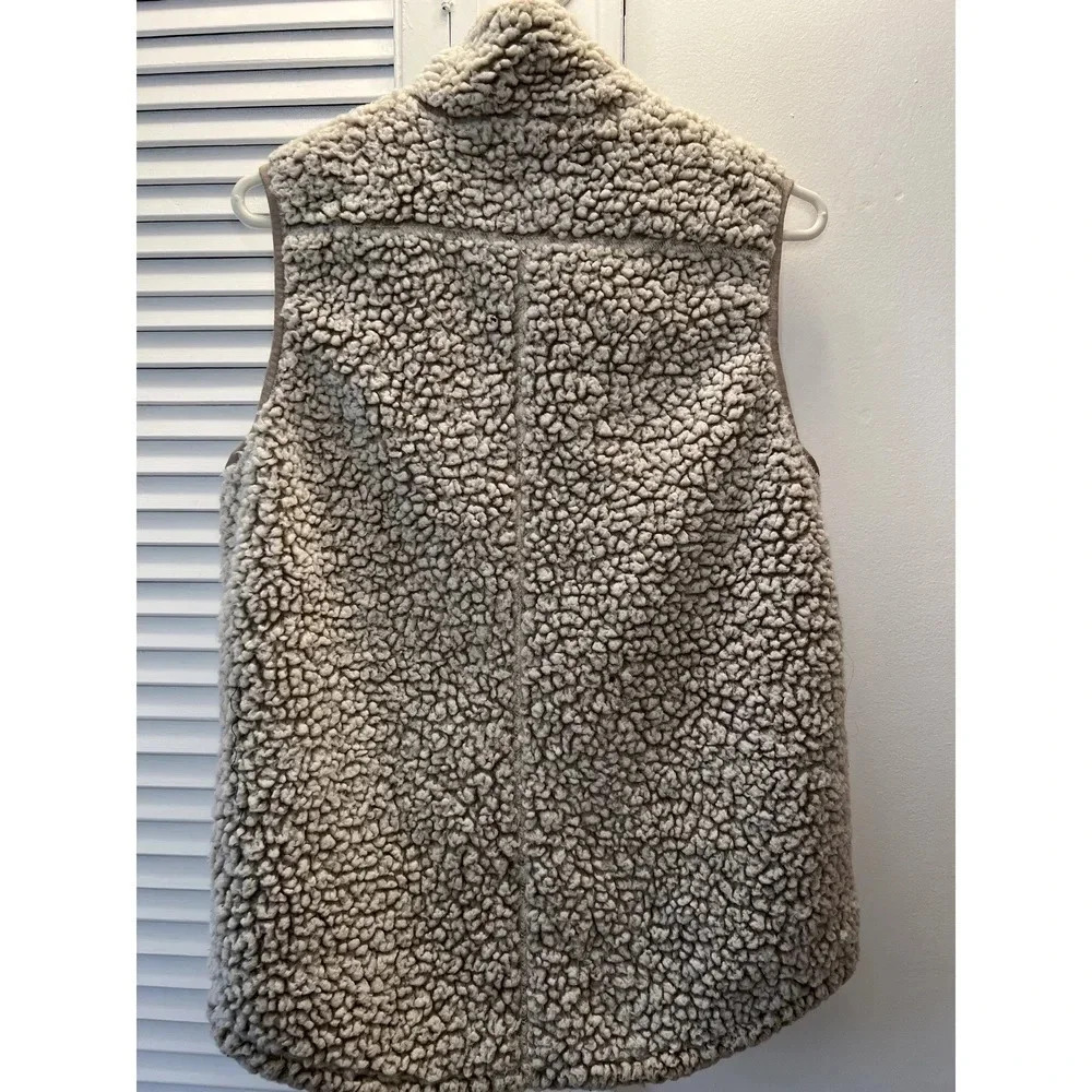 Cozy  Fall Vest - Picture 2 of 3